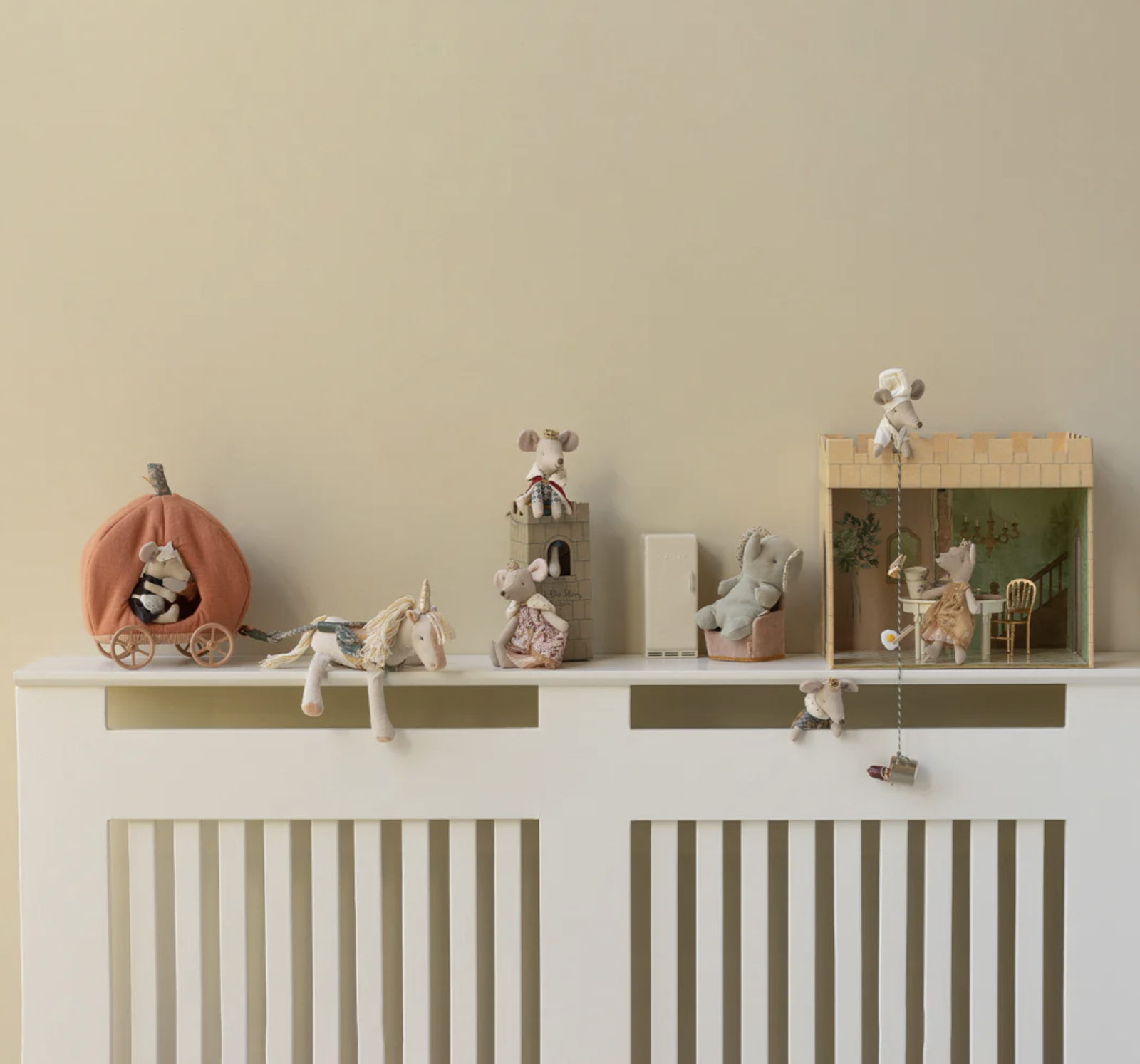 Maileg žaislai, Castle hall