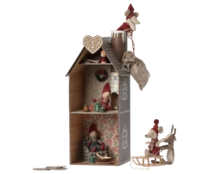 Maileg gingerbread house