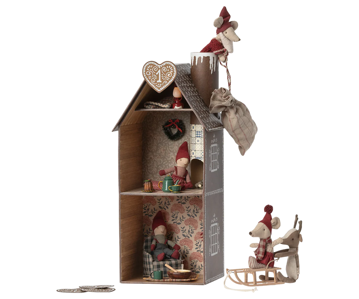 Maileg gingerbread house