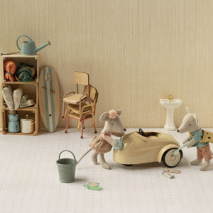 maileg car mouse wheat
